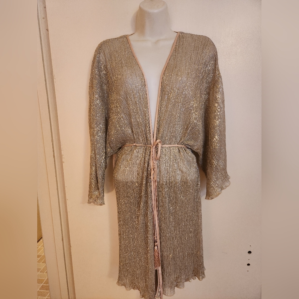 Victoria's Secret Shimmering Gold Robe W/ Pink Belt Sz Medium NWOT